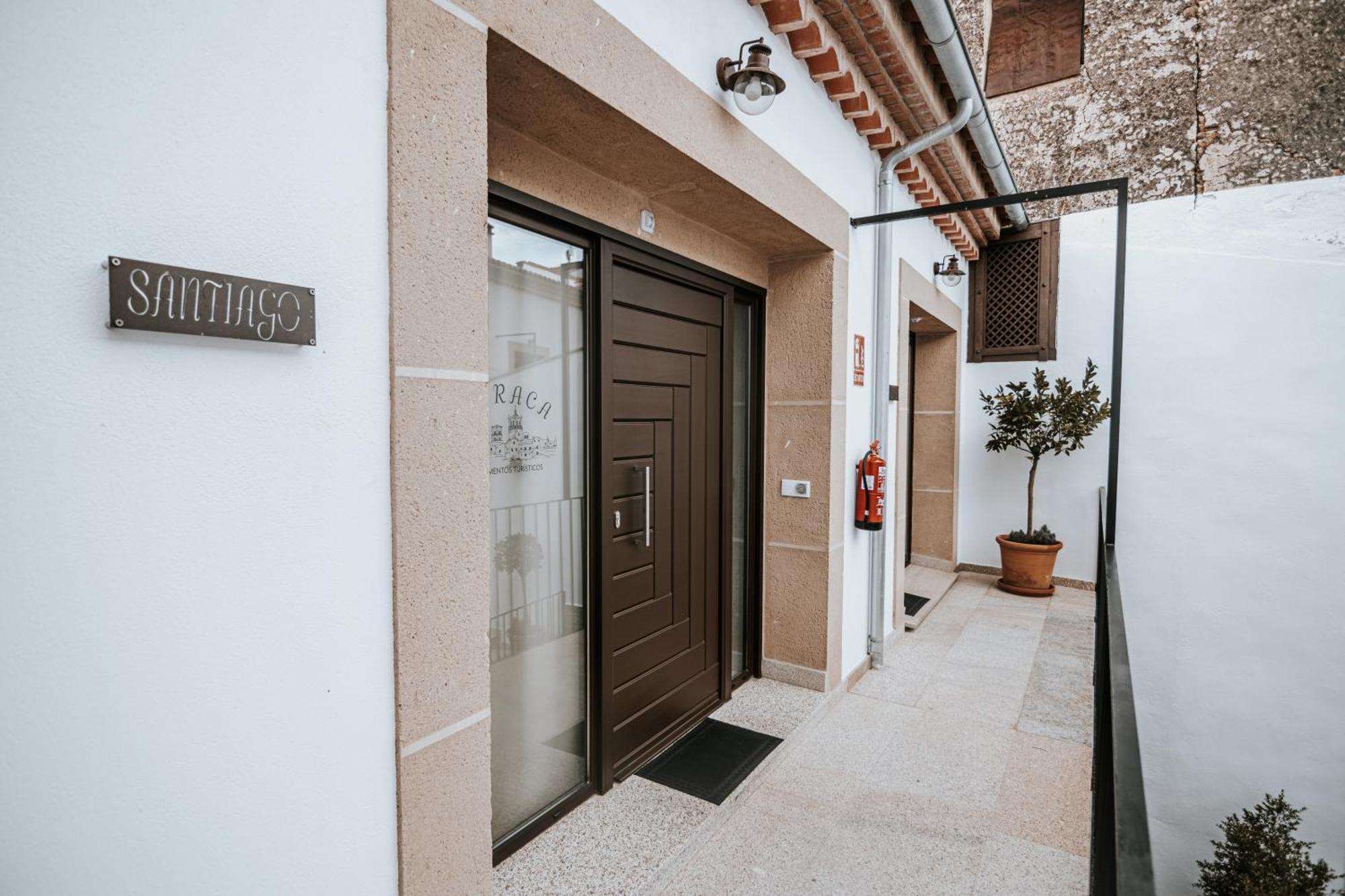 Apartamentos Turaca Trujillo Exterior photo